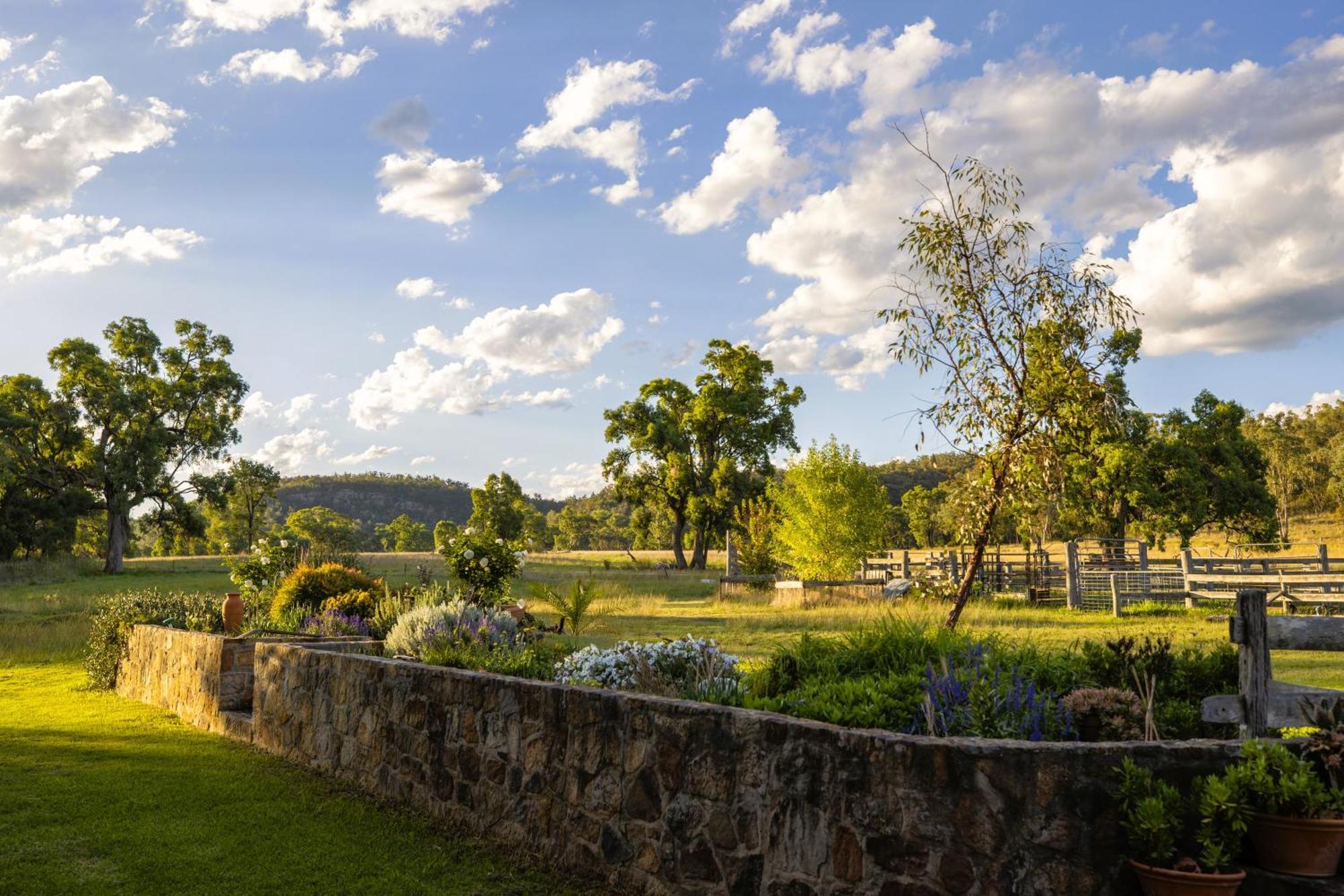 Pilliga Pottery Creative Farmstay Coonabarabran Esterno foto